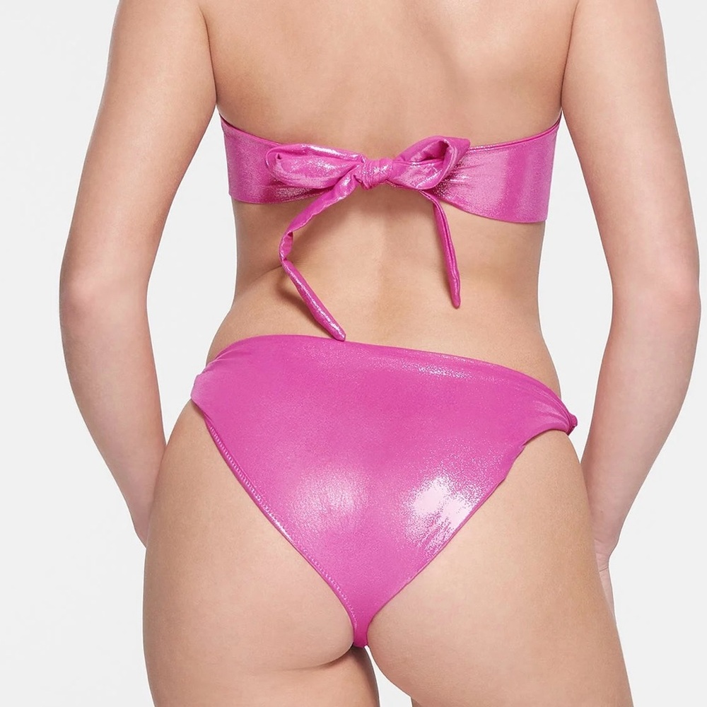 SKIMS Shimmer Knot-Side Bikini Bottom in Hot Pink - Picture 5 of 7